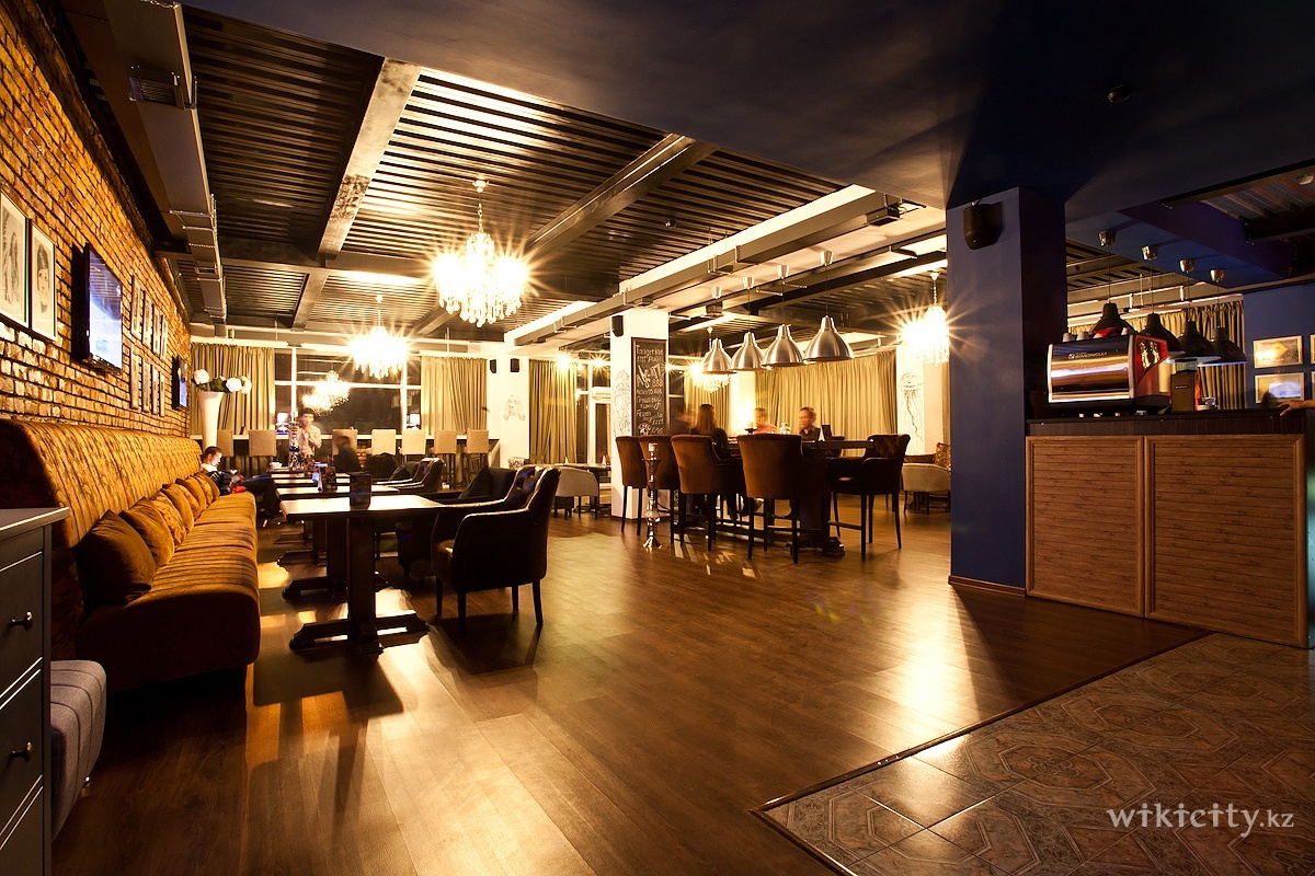 Фото Litro Gastro Pub - Almaty