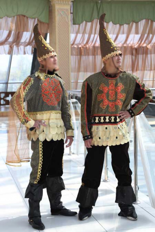 Фото Richton - Алматы. костюм золотой человек для мужчин
