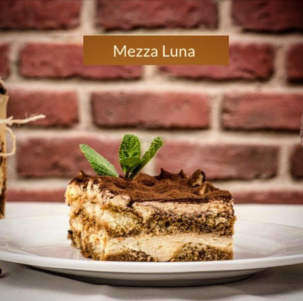 Фото Mezza Luna pizza & pasta - Алматы