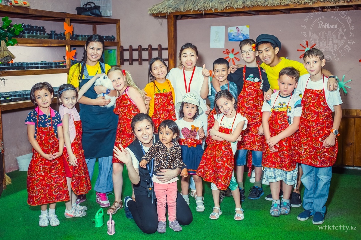 Фото "Profiland" Город профессий для детей - Алматы