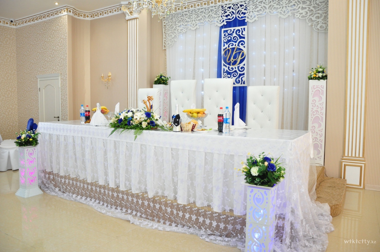 Фото Diadema - Almaty. Место жениха и невесты