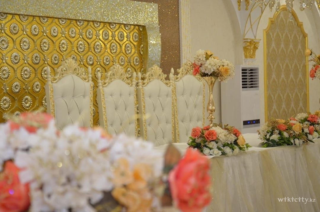 Фото Di - Алматы. Место жениха и невесты