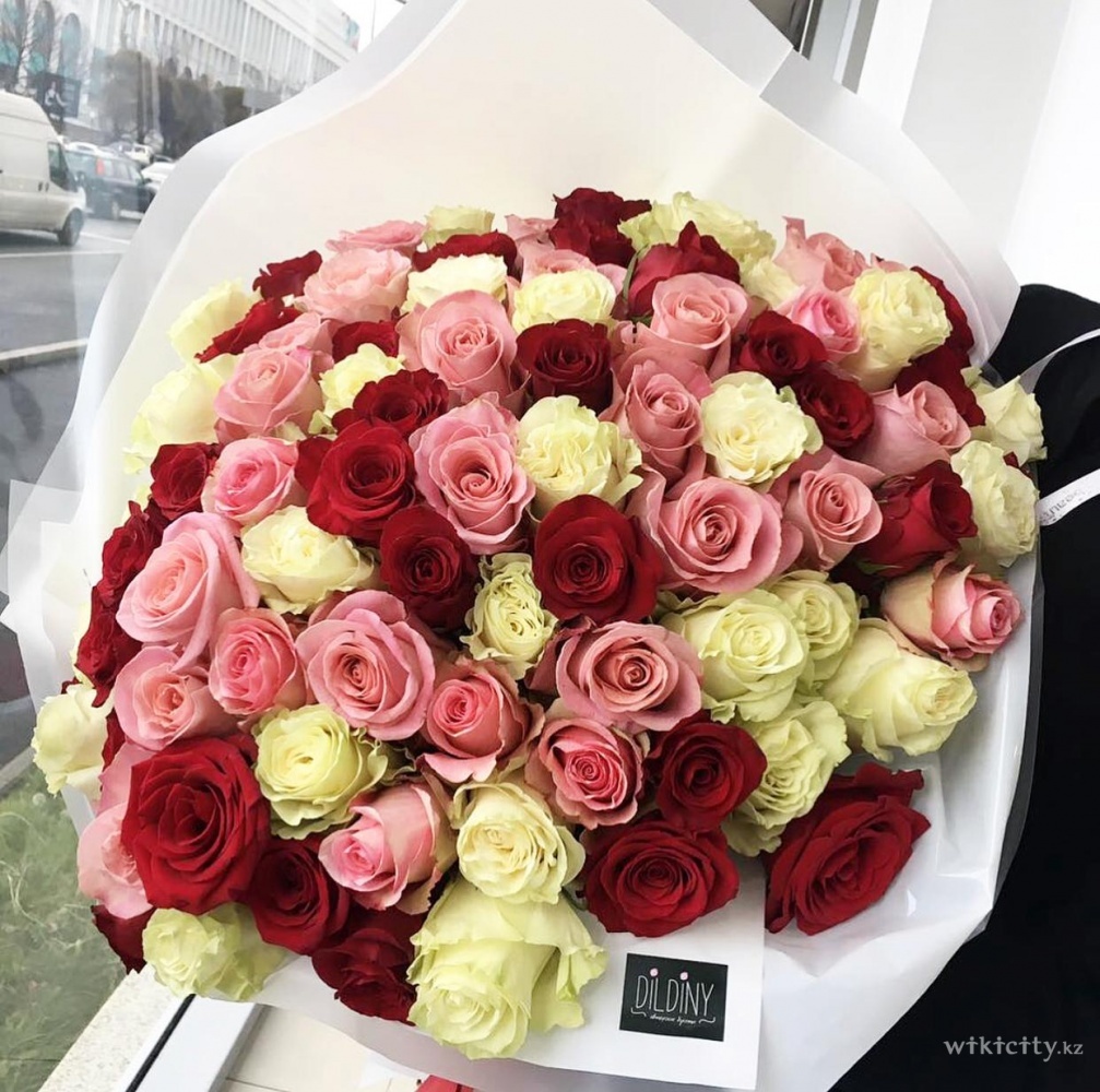 Фото Koktem - Алматы. Асель.
<br>Микс метровых голландских роз. Всегда свежие цветы. Самые пышные букеты.
