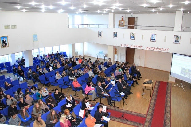 Фото Финансово-экономический колледж - Алматы. Актовый зал колледжа на 350 мест