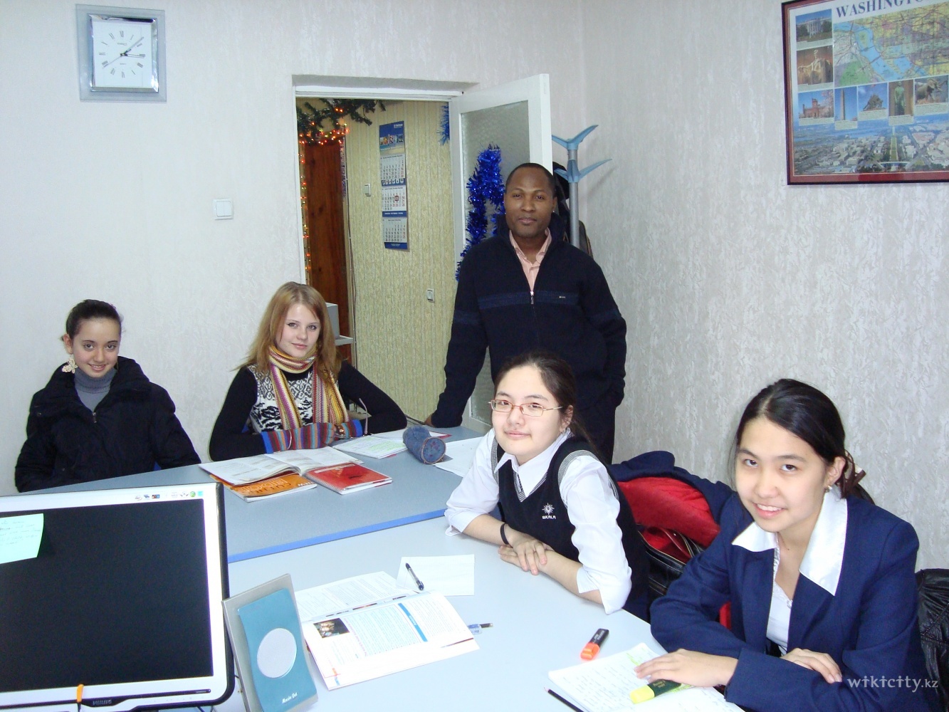 Фото Kingsway English study centre - Алматы. English club with a tutor