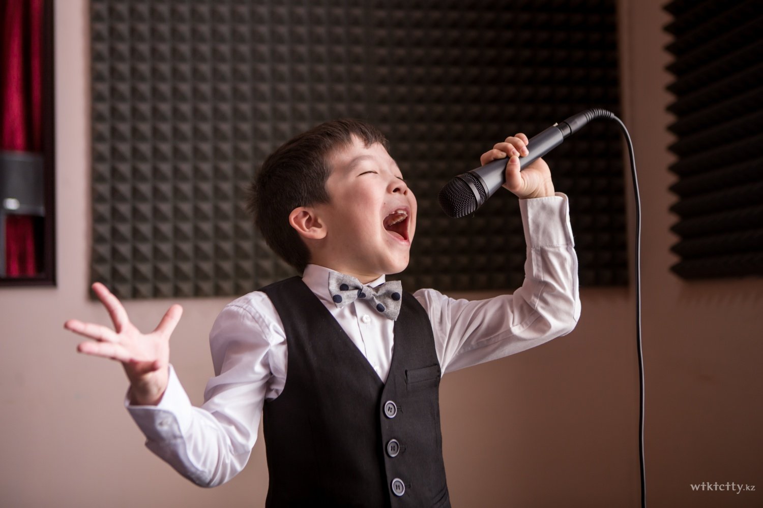 Фото Murager Music School - Алматы. Уроки вокала для детей.