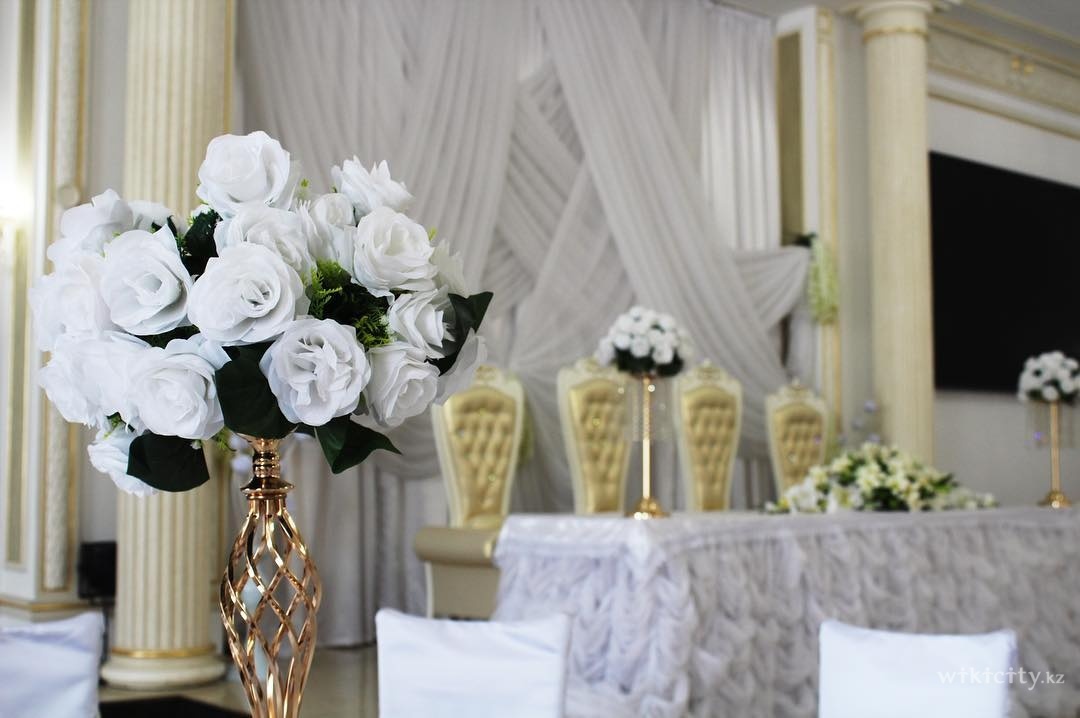 Фото Sultan Hall Almaty - Алматы. Место жениха и невесты