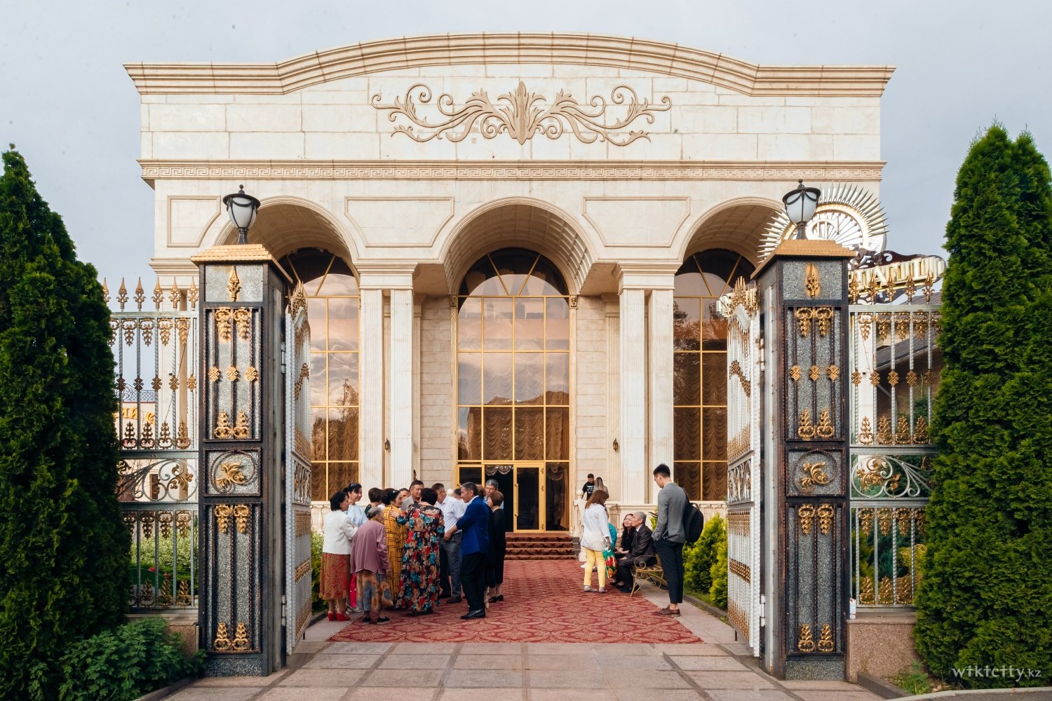 Фото Sultan Hall Almaty - Алматы