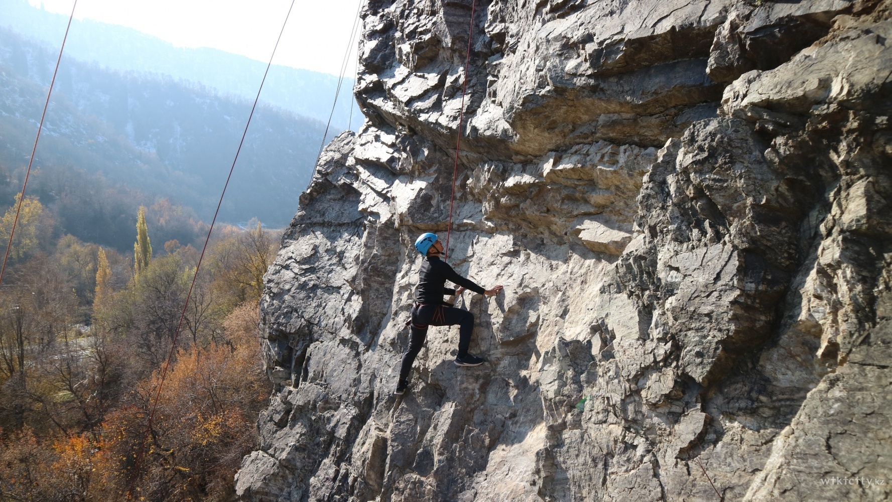 Фото Походы в горы Алматы Monte - Алматы. Скалолазание для начинающих. Разовое занятие http://mnt.kz/skalolazanie-almaty