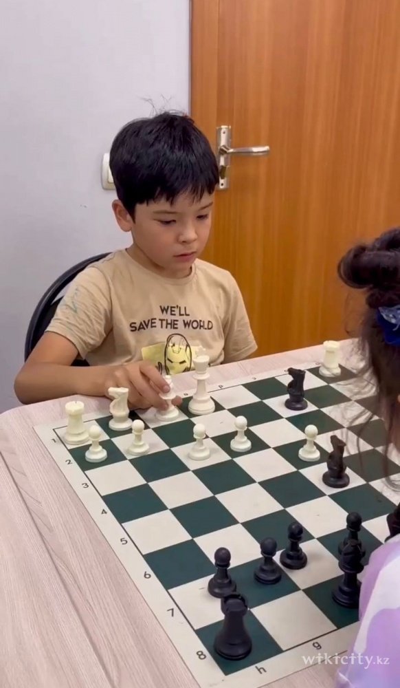 Фото Детский центр GENIUS - Almaty. Шахматы