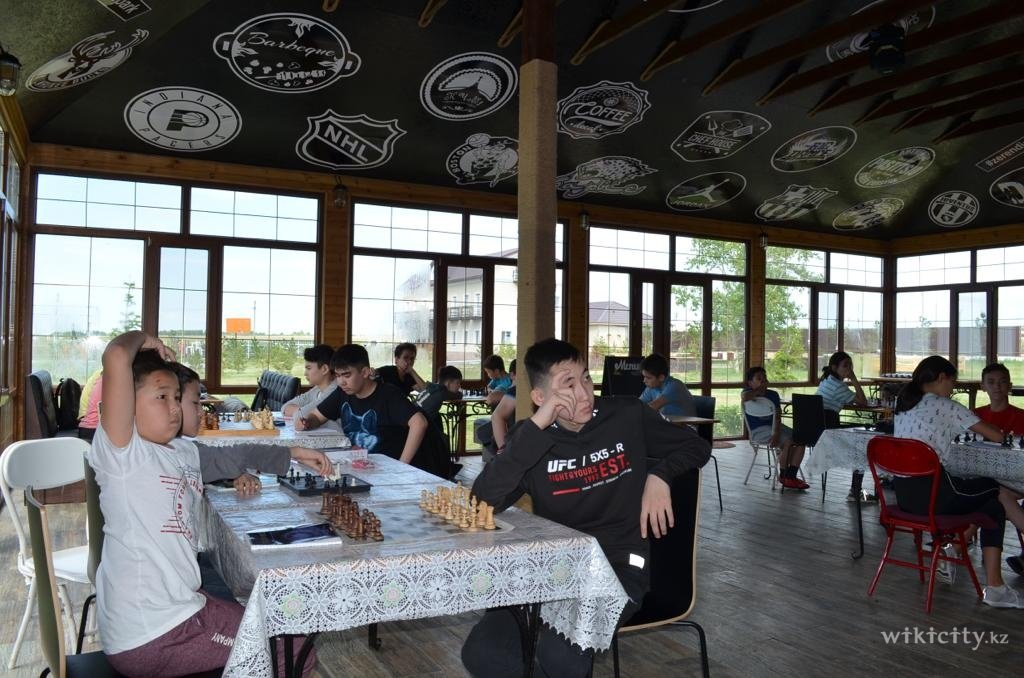 Фото Zerendi park детский лагерь - Астана. учебно тренировочный сбор по шахматам