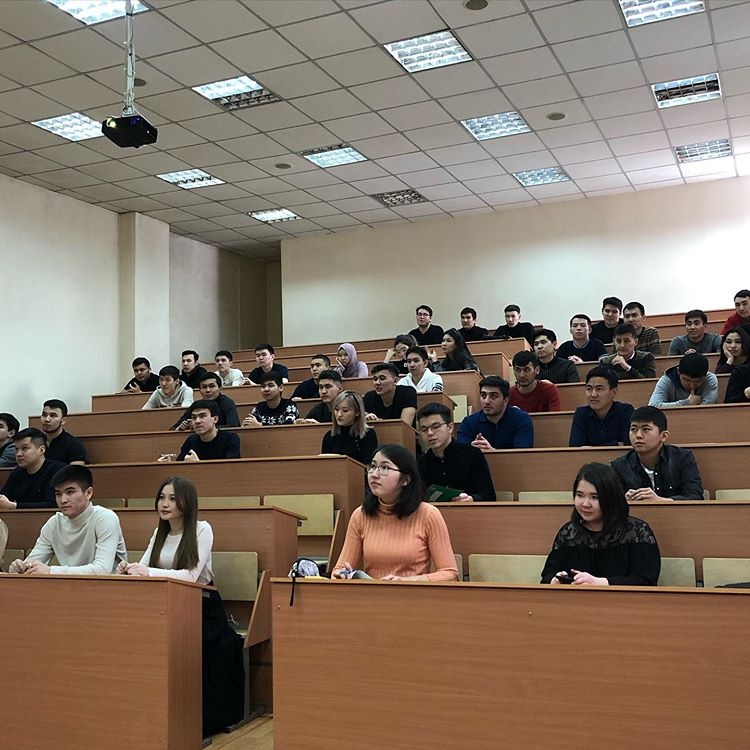 Фото Алматинский университет энергетики и связи - Алматы