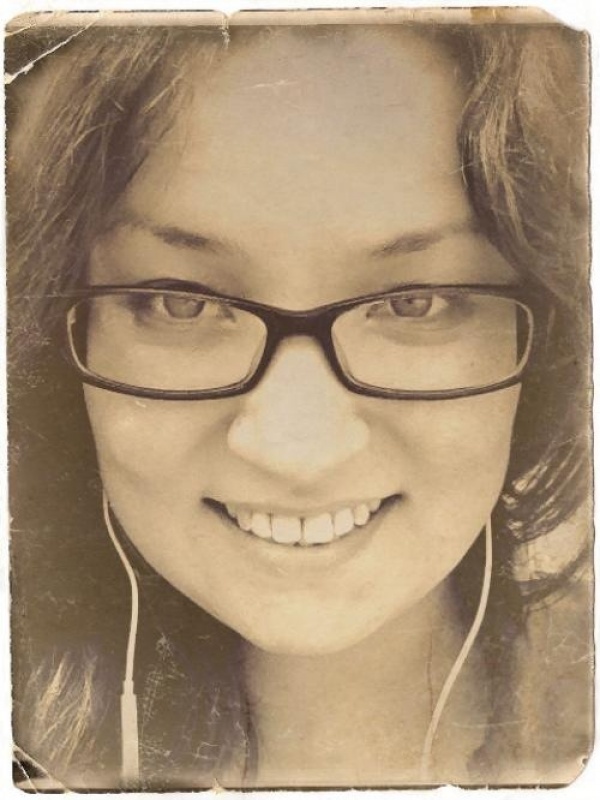 Dika E.