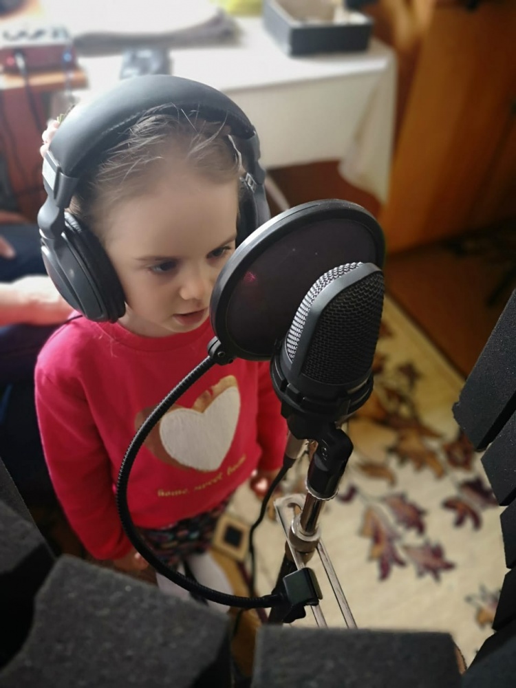 Профессиональная запись голоса.