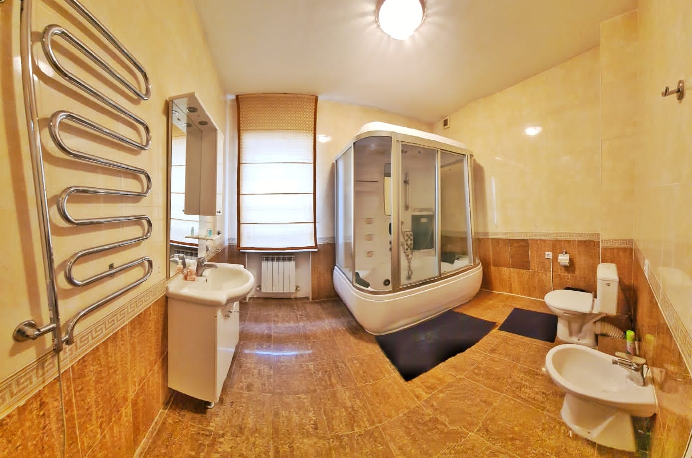 Санузел семейного номера