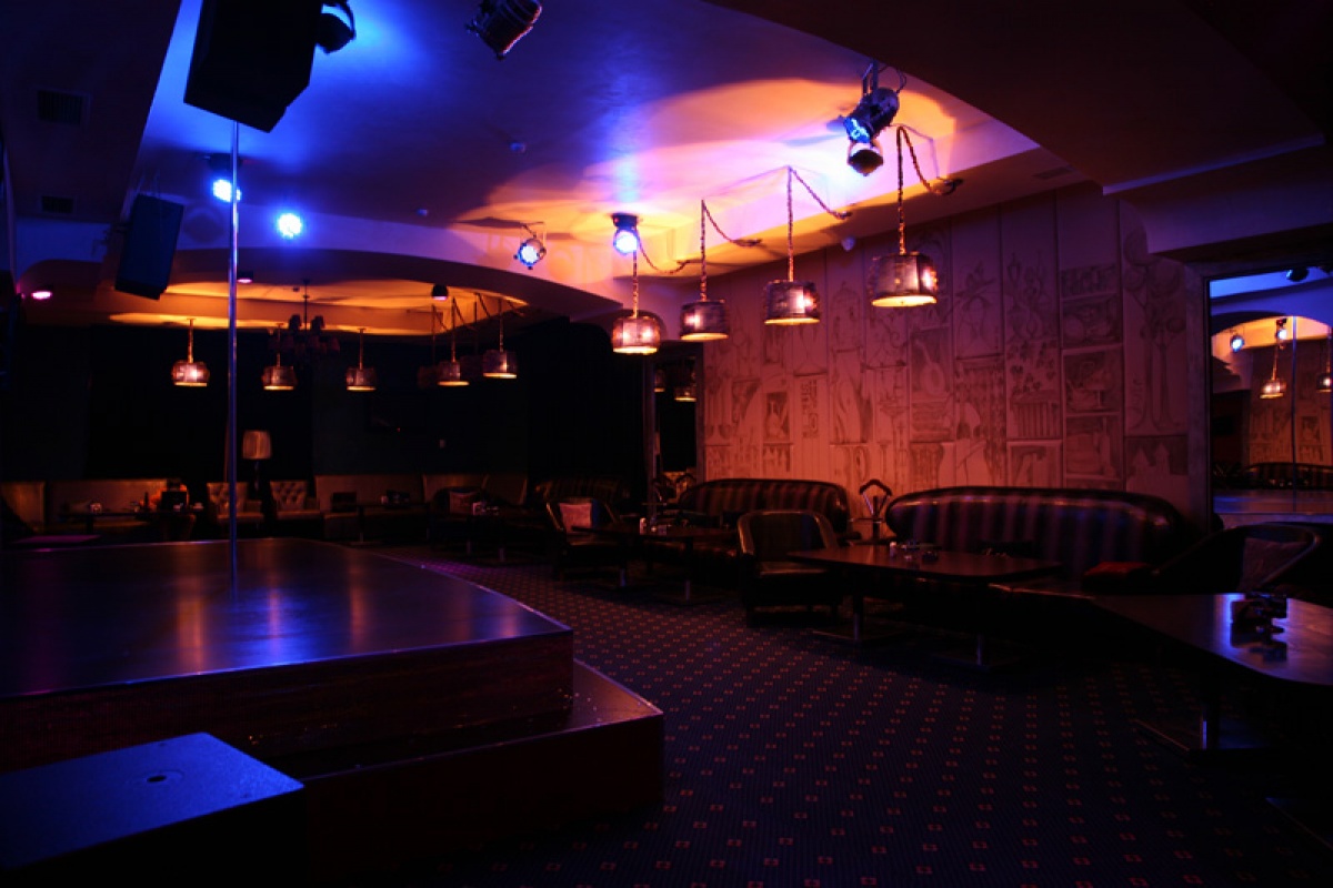 интерьер стриптиз бар justo 