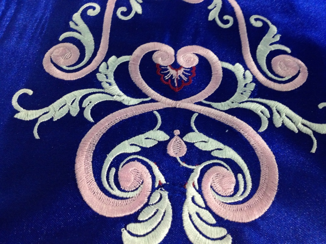 Вышивка на любых видах тканей  