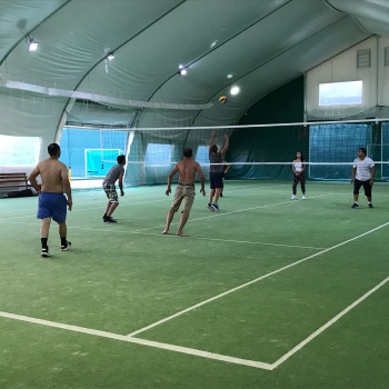 Фото Family Tennis Club Алматы. Аренда волейбольной площадки.
