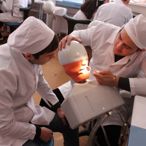 Фото Медико-Стоматологический колледж профессора Рузуддинова Almaty. 