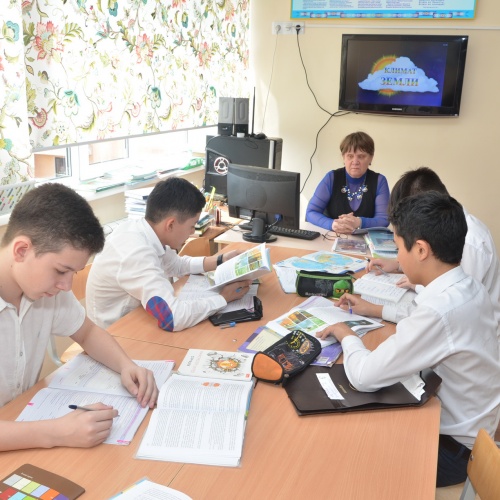 Фото Tarlan School Алматы. 