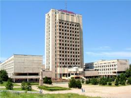 Фото Казахский Национальный Университет им. Аль-Фараби Almaty. Главный корпус и ректорат