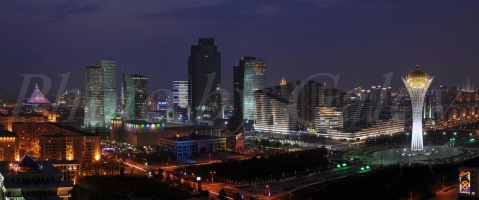 Фото La Mansarde Астана. Ночной вид.