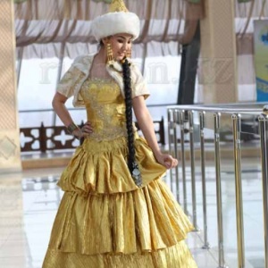 Фото Richton - золотое казахское платье