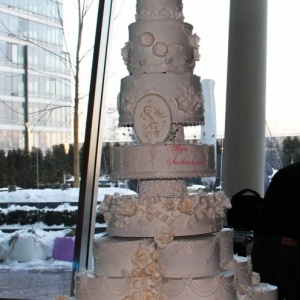 Фото Viptort - Мы сделали первый в Алматы и первый в КЗ свадебный торт как у принца Уэльского. http://viptort.kz/