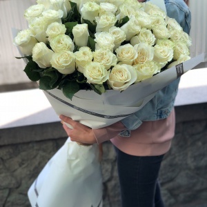 Фото Koktem - Асель.
<br>Метровые голландские розы. Всегда свежие цветы. Низкие цены. Быстрая доставка по Алматы