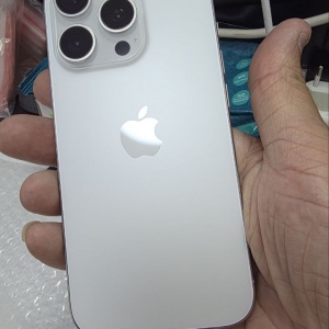 Фото Ремонт Macbook, iPhone в Алматы, сервис apple - замена заднего стекла iphone 16 pro