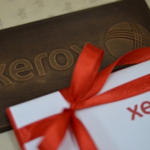 Фото IVANI - Almaty. В нашем магазине вы можете заказать шоколадные коробочки с логотипом или фирменной символикой вашей компании.  Представьте приятное удивление ваших клиентов или партнеров, когда вы непринужденно предложите им шоколадные конфеты с вензелем вашей фирмы.