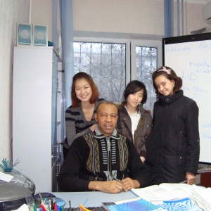 Фото Kingsway.kz - A native speaker with some of his students at kingsway.KZ language centre.