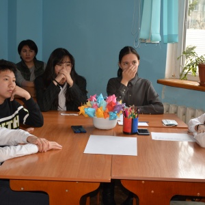 Фото Сенiм - На уроке казахской литературы: кто знает больше – мы, или они?